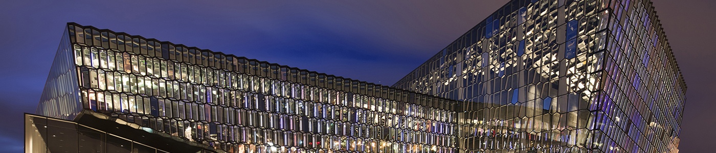 Lichtkunst: Zumtobel, Konzerthaus „Harpa“ in Reykjavík; Foto: Lehoux Nic