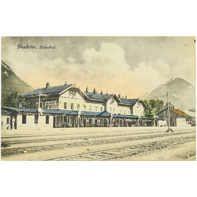 Der Bahnhof Bludenz um 1910, aus der Sammlung Richard Huter der Vorarlberger Landesbibliothek.