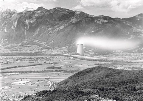 Fotomontage des geplanten Atomkraftwerks im benachbarten Rüthi