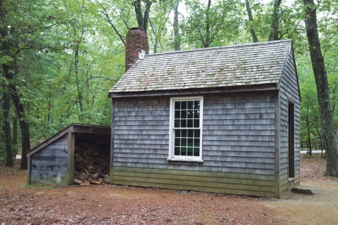 Nachbildung von Thoreaus Haus in Walden Woods.<br><br>Fotos: istockphoto, beigestellt