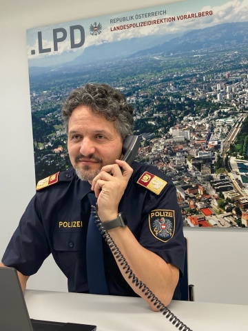 Filipe Studer, Mag. jur., 45, seit 2018 Leiter der Personalabteilung der LPD Vorarlberg und Compliance-Officer, Gendarmerie Ausbildung in Feldkirch, zehn Jahre Dienst beim Polizeiposten Bregenz, interne Ausbildungen, nebenberufliches Jus-Studium an der Universität Innsbruck, von 2012 bis 2018 Qualitätsmanager der LPD, absolvierte einen Universitätslehrgang für Personalmanagement in Krems an der Donau-Universität bis 2018.