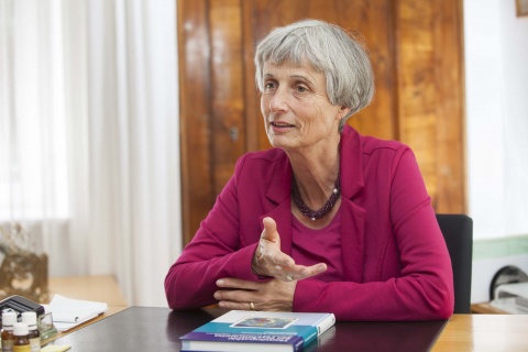 Medizinalrätin Jutta Gnaiger-Rathmanner übergab vor einigen Monaten ihr schriftliches Vermächtnis großzügig der Vorarlberger Landesbibliothek. © Georg Alfare