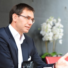 Landeshauptmann Wallner: „Wir sind im wirtschaftlichen Höhenflug jäh gestoppt worden. Das heißt aber auch, dass wir nicht mit dem Rücken zur Wand stehen.“<br><br>Foto: alexandra Serra